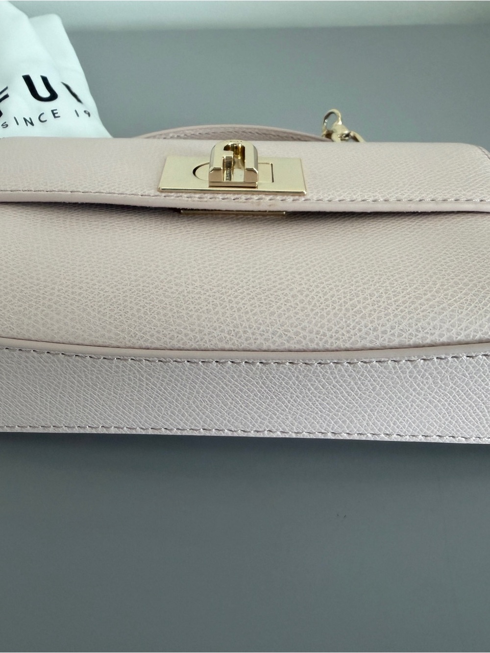 Furla 1927 Mini Top Handle Crossbody Bag Pink Leather
Like New! - Picture 3 of 7